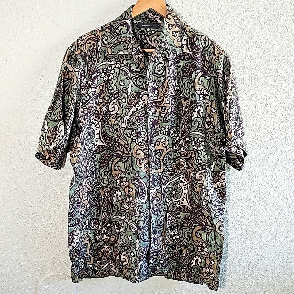 Ermenegildo Zegna Short Sleeve Casual Bottom Down Shirt.